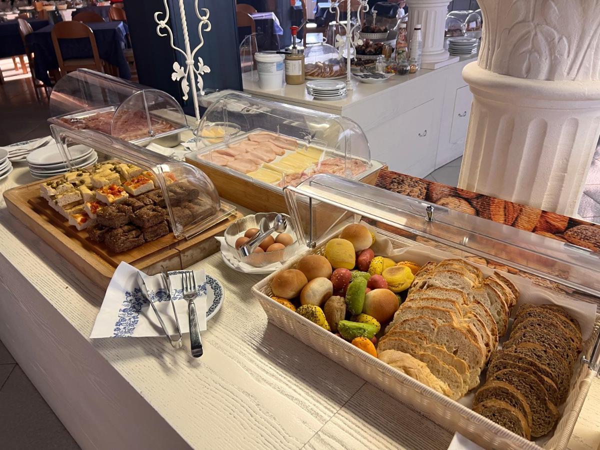 G&D Hotel Deanna Pool&Brunch ミラノ・マリッティマ エクステリア 写真